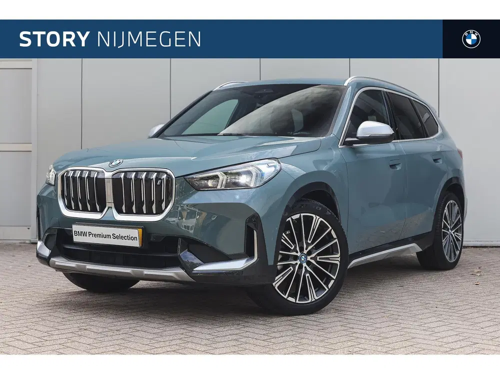 BMW iX1 eDrive20 xLine uit 2024
