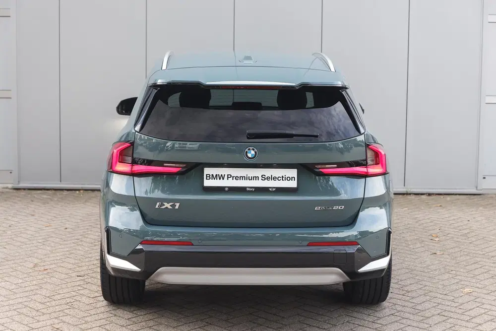 BMW iX1 eDrive20 xLine uit 2024, foto 6