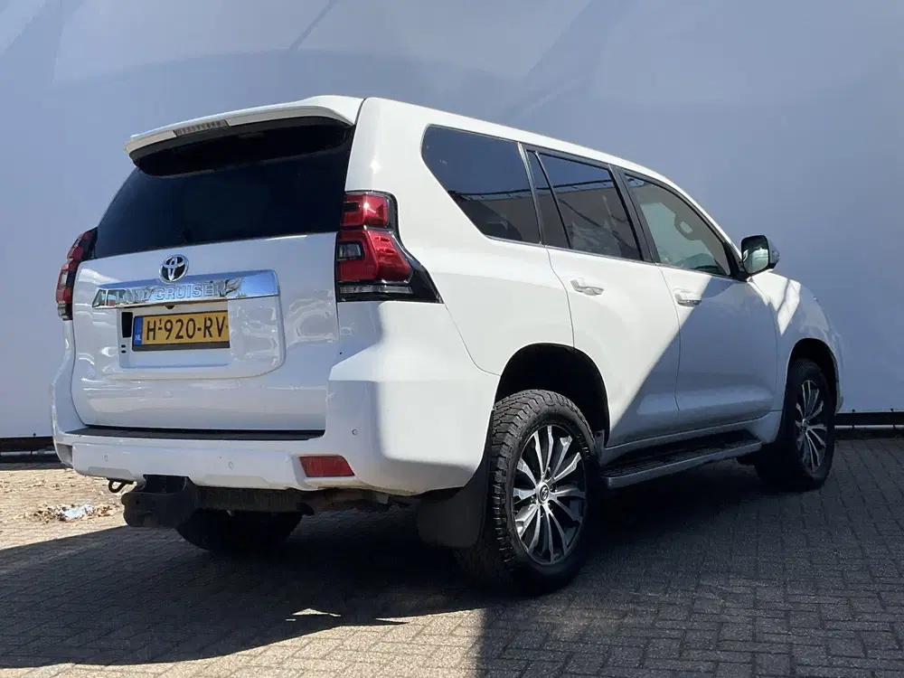 Toyota Land Cruiser 5-Pers 2.8 D-4D Professional 5p. 360° L uit 2020, foto 10