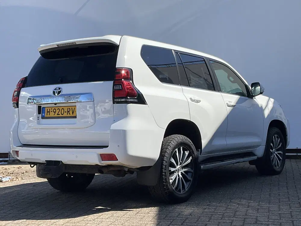 Toyota Land Cruiser 5-Pers 2.8 D-4D Professional 5p. 360° L uit 2020, foto 14