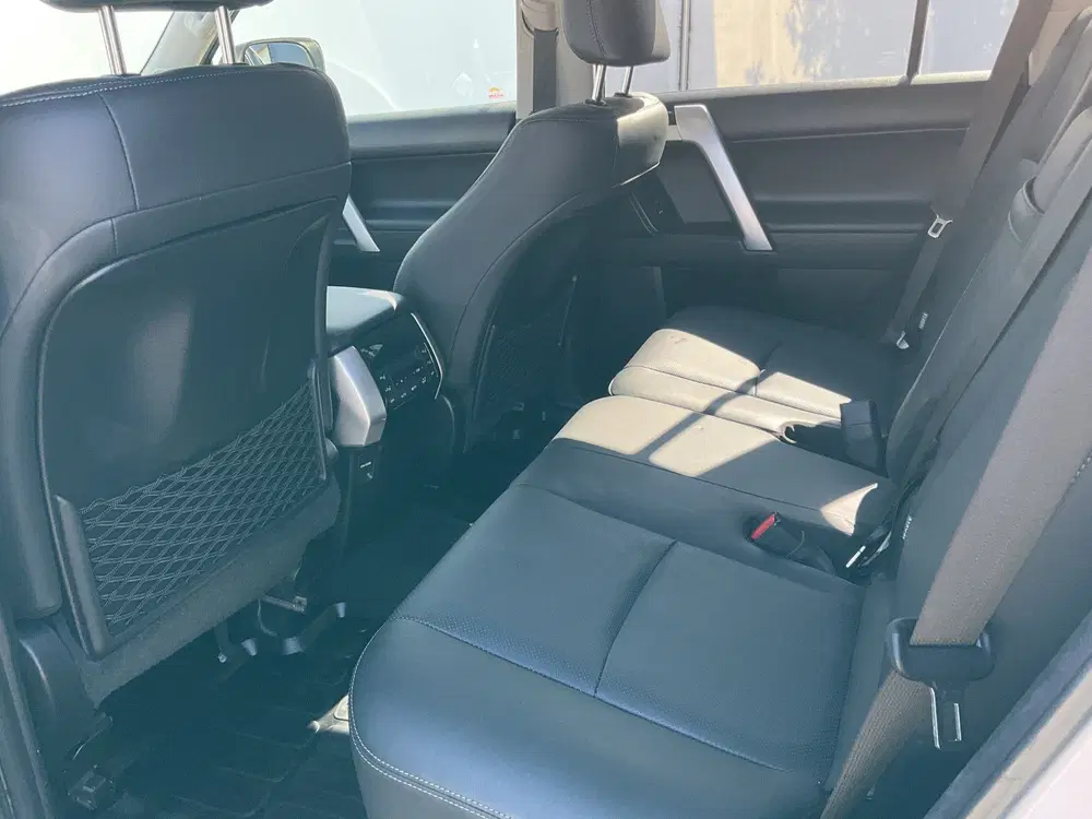 Toyota Land Cruiser 5-Pers 2.8 D-4D Professional 5p. 360° L uit 2020, foto 8