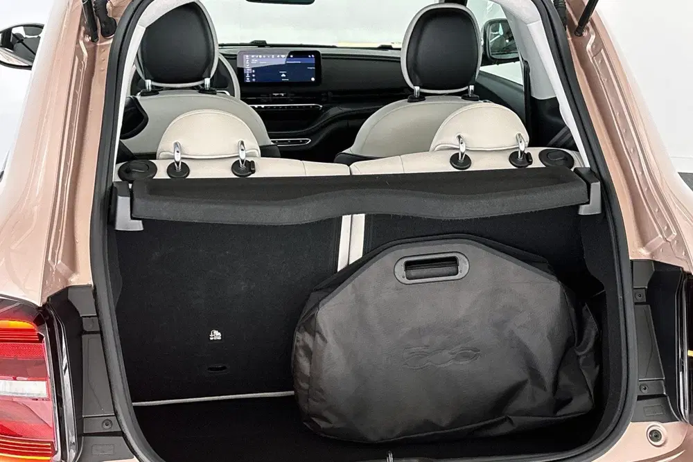 Fiat 500 La Prima 42 kWh Pano Leder Stoelverwarming uit 2024, foto 11