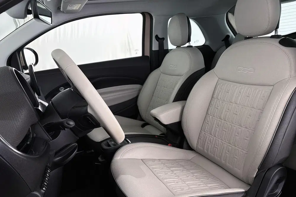 Fiat 500 La Prima 42 kWh Pano Leder Stoelverwarming uit 2024, foto 6