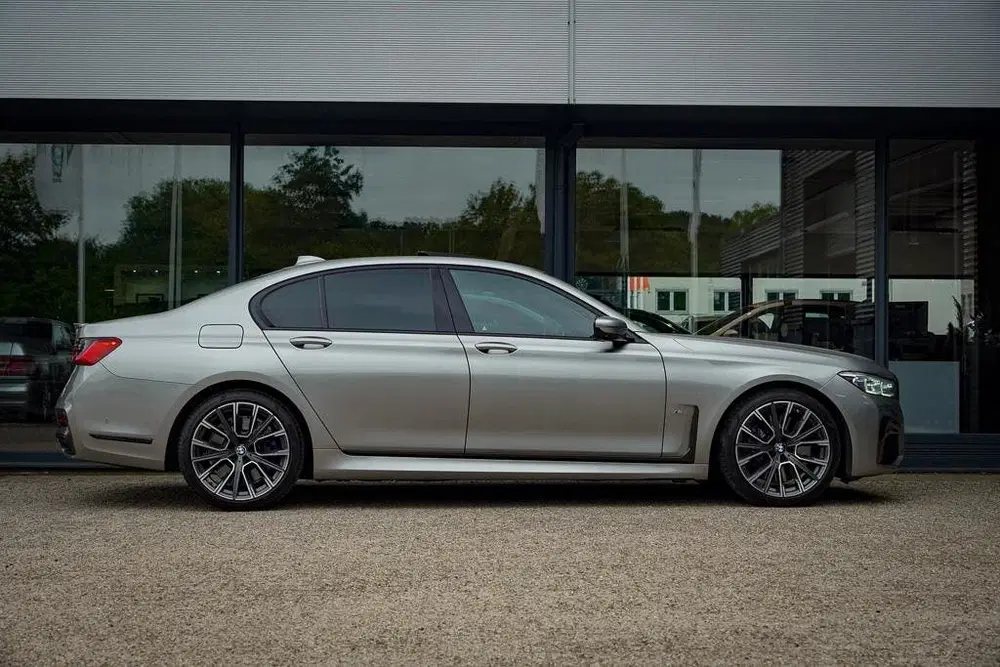 BMW 7-serie 745e High Executive uit 2020, foto 13