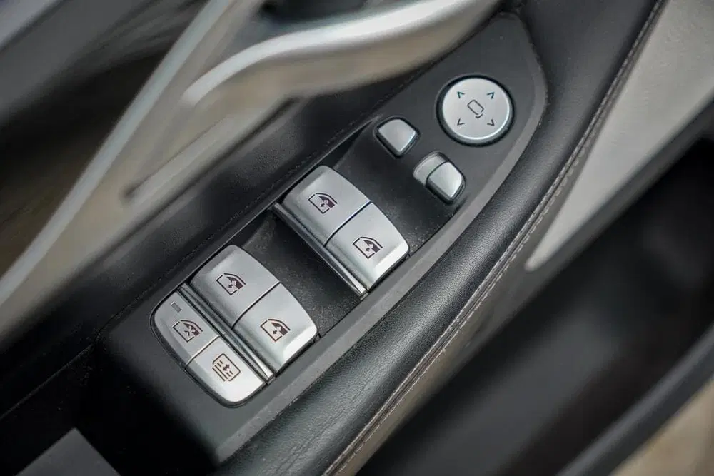 BMW 7-serie 745e High Executive uit 2020, foto 15