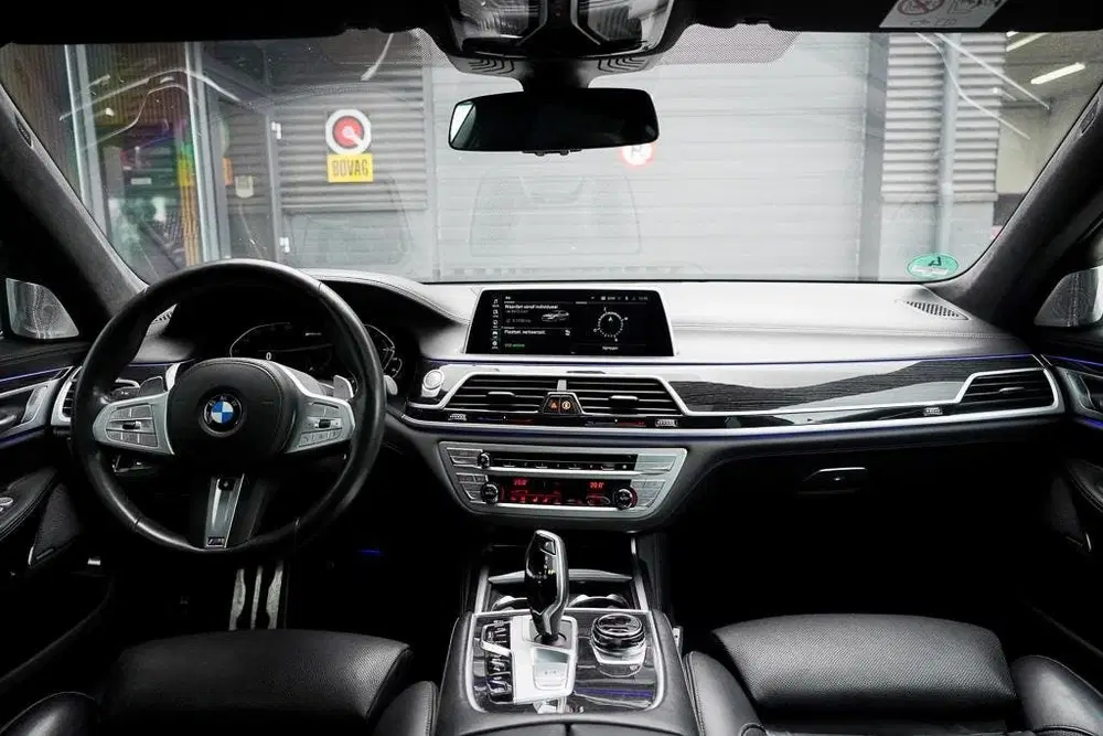 BMW 7-serie 745e High Executive uit 2020, foto 7