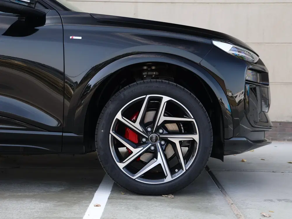 Audi Q6 e-tron S edition 83Kwh 252 PK uit 2026, foto 14