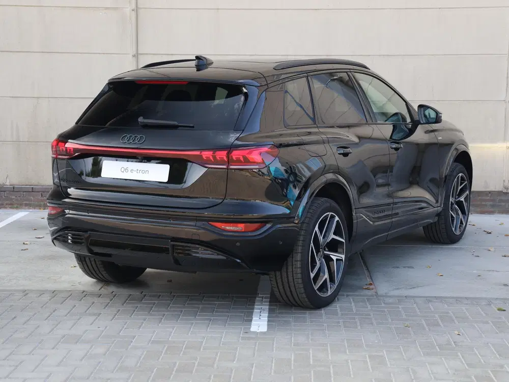 Audi Q6 e-tron S edition 83Kwh 252 PK uit 2026, foto 5