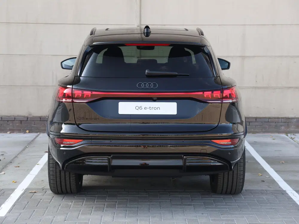Audi Q6 e-tron S edition 83Kwh 252 PK uit 2026, foto 6