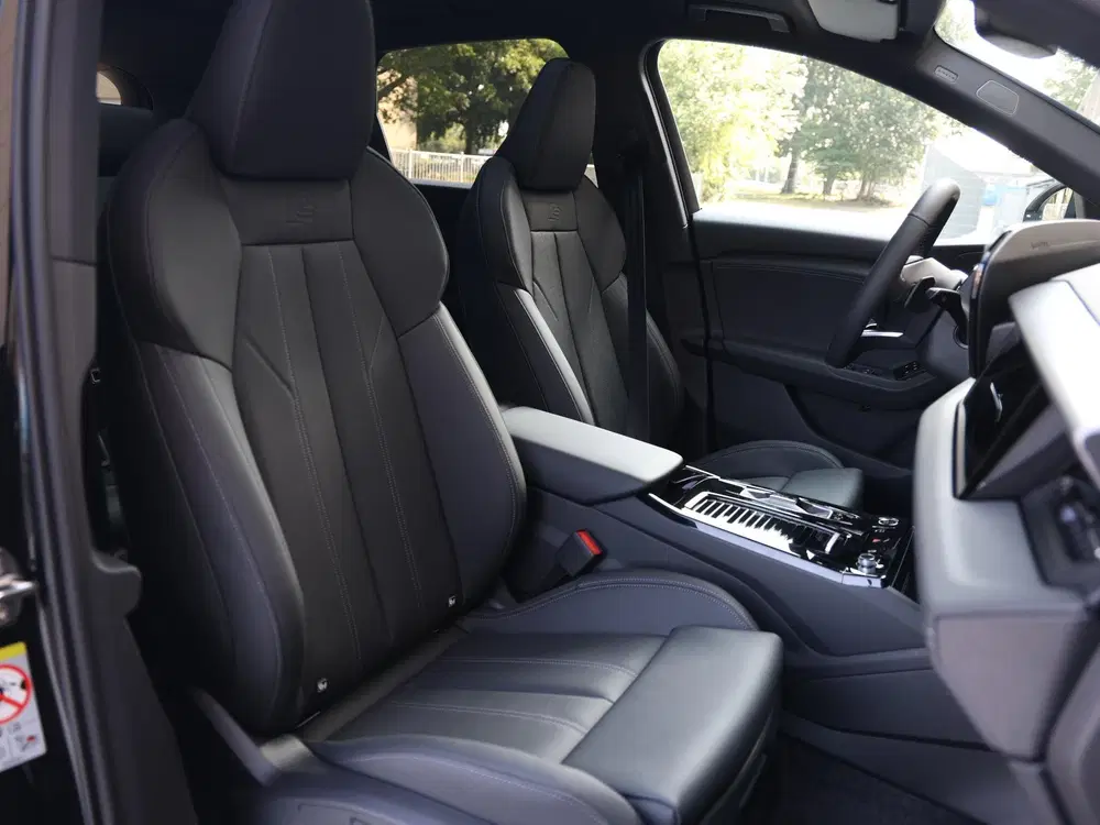 Audi Q6 e-tron S edition 83Kwh 252 PK uit 2026, foto 8