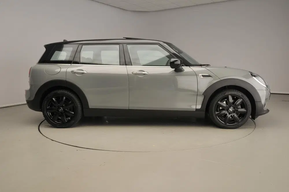 Mini Clubman 1.5 Cooper uit 2022, foto 4