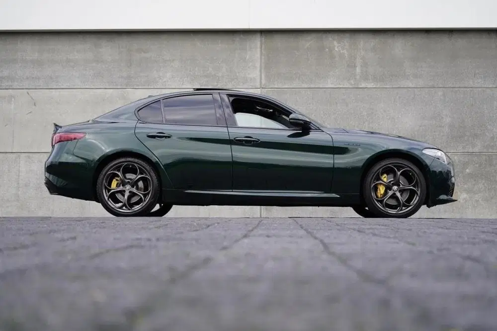Alfa Romeo Giulia 2.0 T Veloce AWD Q4 Skywindow uit 2022, foto 3