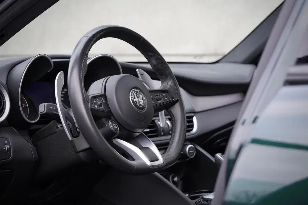 Alfa Romeo Giulia 2.0 T Veloce AWD Q4 Skywindow uit 2022, foto 4