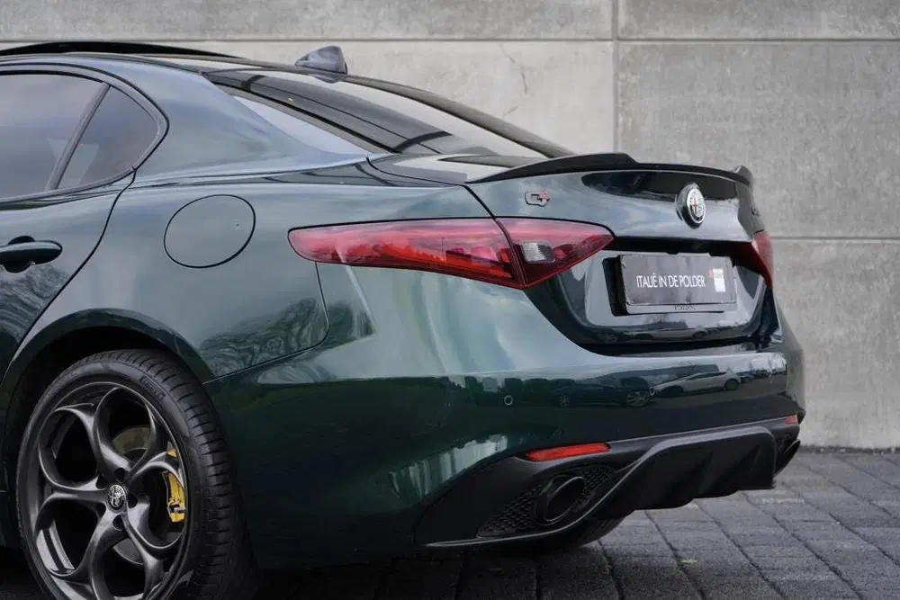 Alfa Romeo Giulia 2.0 T Veloce AWD Q4 Skywindow uit 2022, foto 6