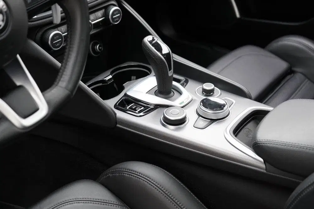 Alfa Romeo Giulia 2.0 T Veloce AWD Q4 Skywindow uit 2022, foto 7