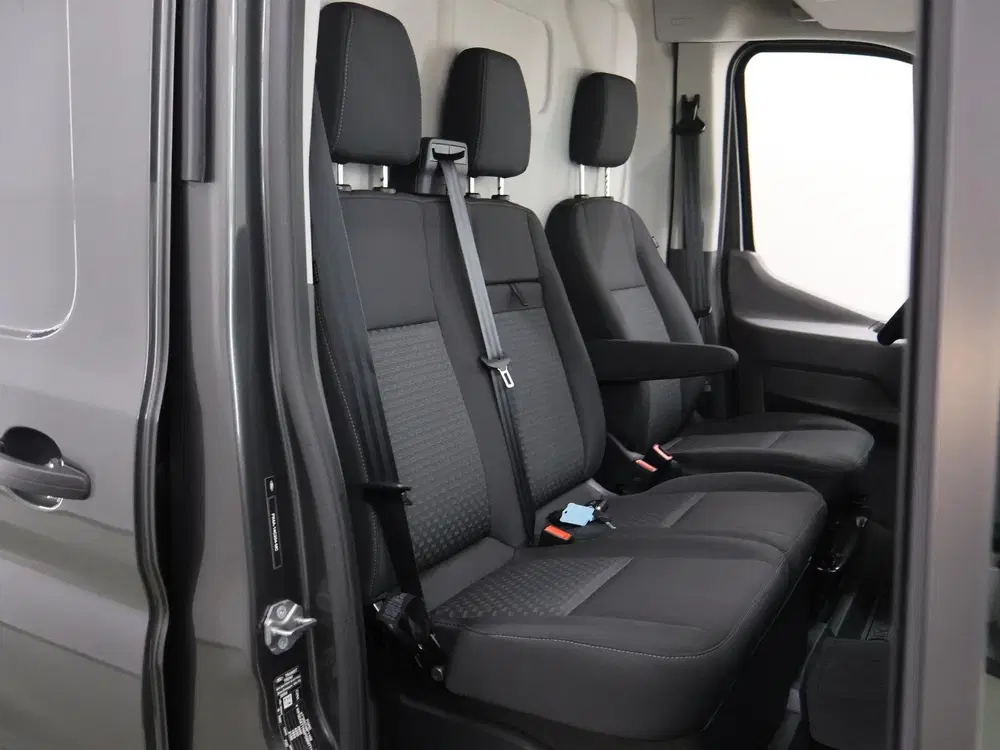 Ford Transit 350 uit 2024, foto 10