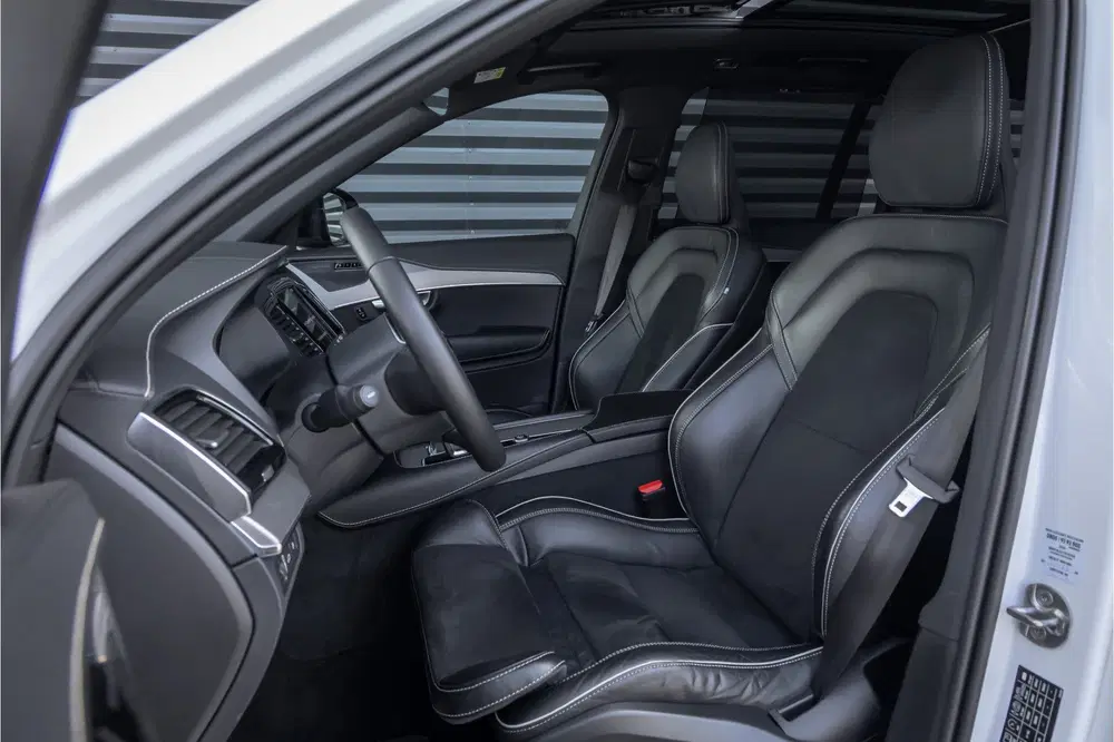 Volvo XC90 T8 Recharge AWD R-Design 22'' uit 2022, foto 8
