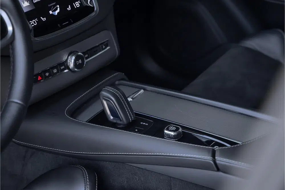 Volvo XC90 T8 Recharge AWD R-Design 22'' uit 2022, foto 9