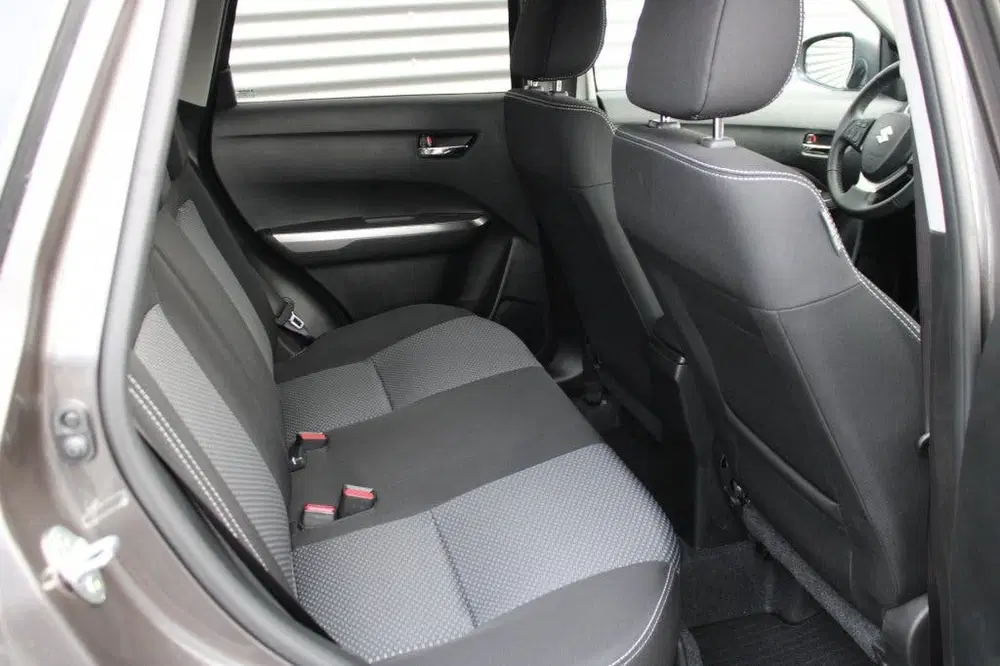 Suzuki Vitara 1.4 Boosterjet SmartHybrid Select uit 2025, foto 10