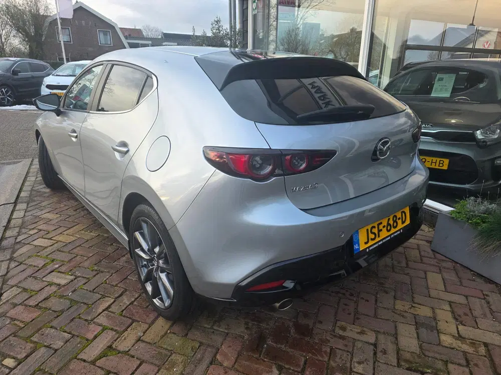 Mazda 3 2.0 e-SkyActiv-G M Hybrid 122 Luxury uit 2020, foto 6