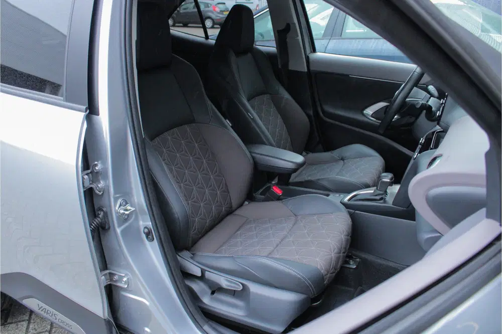 Toyota Yaris Cross 1.5 Hybrid Executive uit 2022, foto 9
