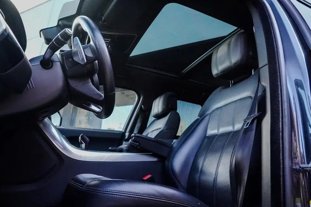 Land Rover Range Rover Sport P400 HSE Dynamic Stealth uit 2021, foto 2