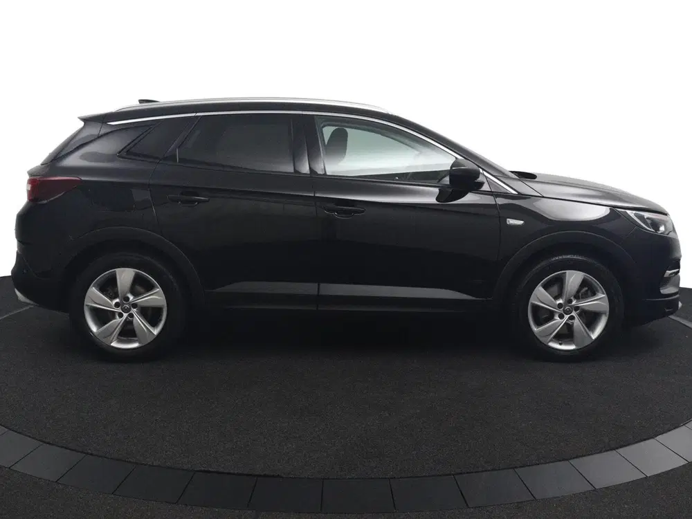 Opel Grandland 1.6 Turbo Hybrid Business Elegance uit 2021, foto 14