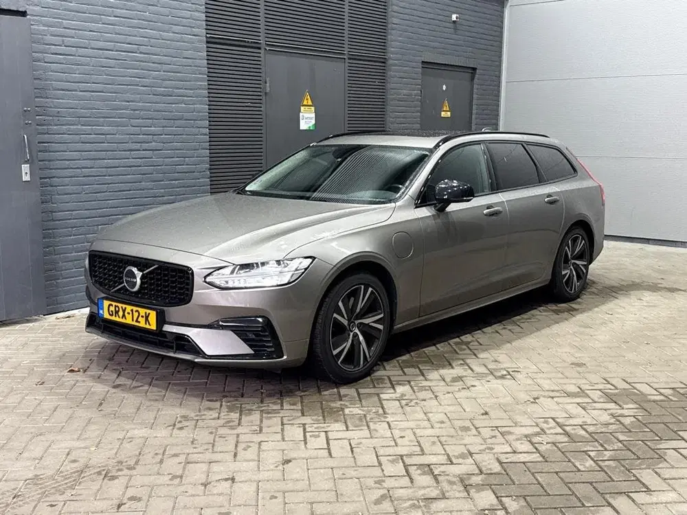 Volvo V90 2.0 T6 AWD R-Design uit 2020, foto 4