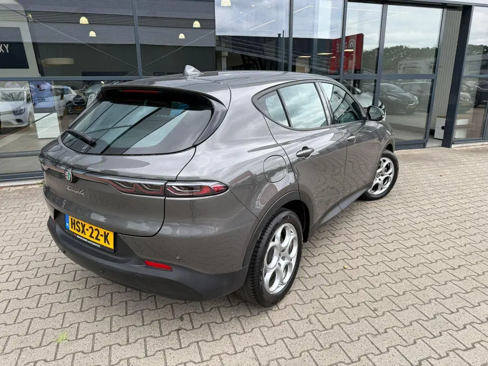 Alfa Romeo Tonale 1.5T Hybrid Sprint *ACC & Navigatie* uit 2023, foto 2