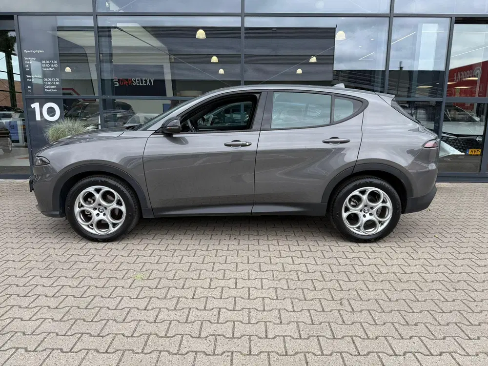 Alfa Romeo Tonale 1.5T Hybrid Sprint *ACC & Navigatie* uit 2023, foto 5