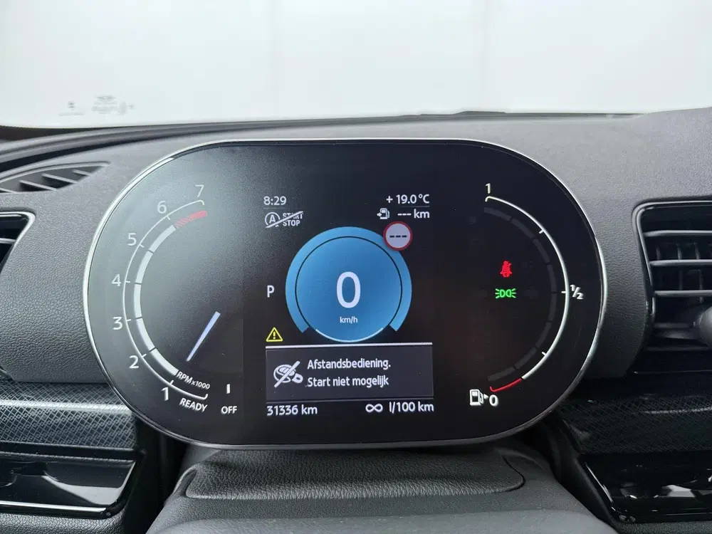 Mini Clubman Cooper uit 2023, foto 3