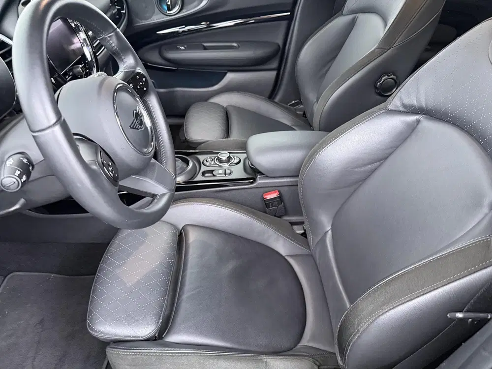 Mini Clubman Cooper uit 2023, foto 4