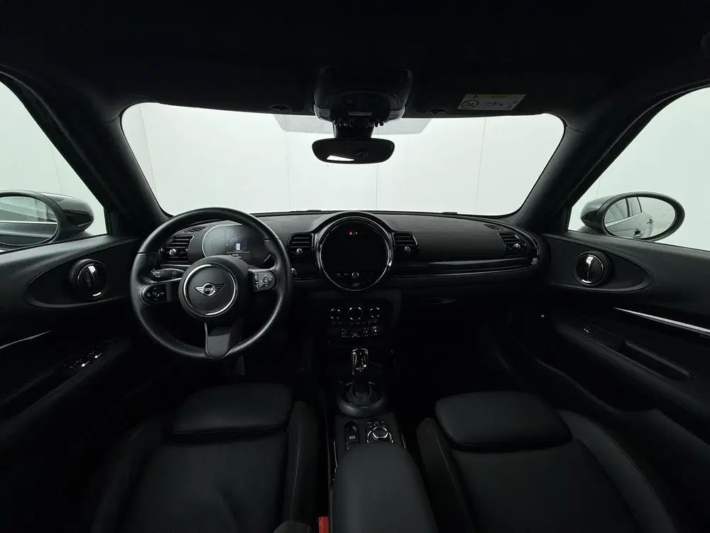 Mini Clubman Cooper uit 2023, foto 5