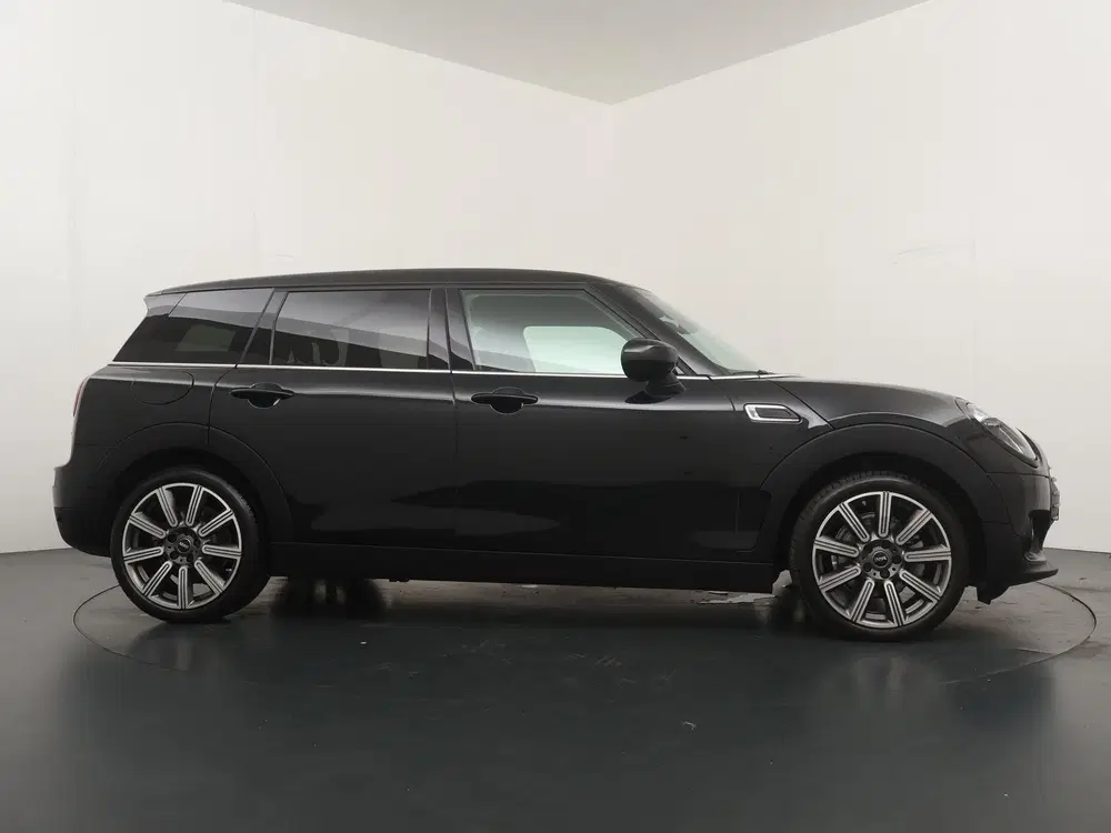 Mini Clubman Cooper uit 2023, foto 8