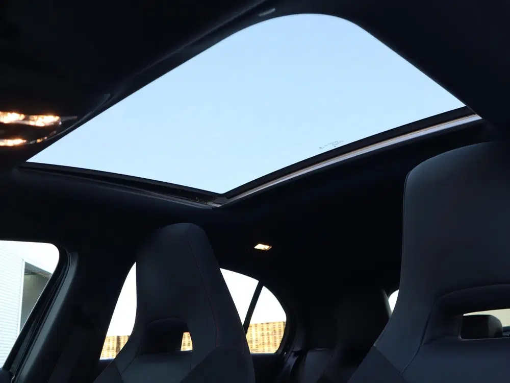 Mercedes-Benz A-Klasse 250 e l Panoramadak l Stoelverwarming uit 2020, foto 9