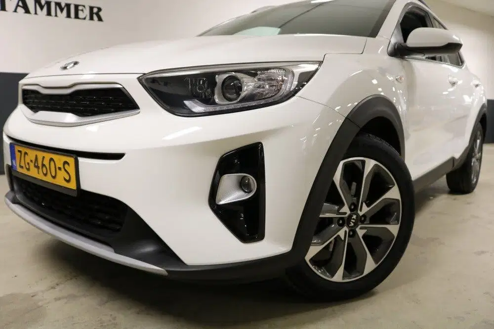 Kia Stonic 1.0 T-GDi DynamicLine uit 2019, foto 3