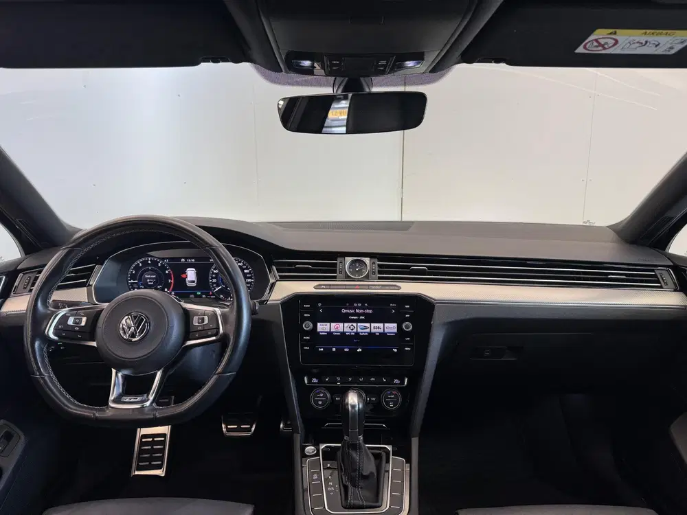 Volkswagen Passat 1.5 TSI Highline Business R uit 2019, foto 13