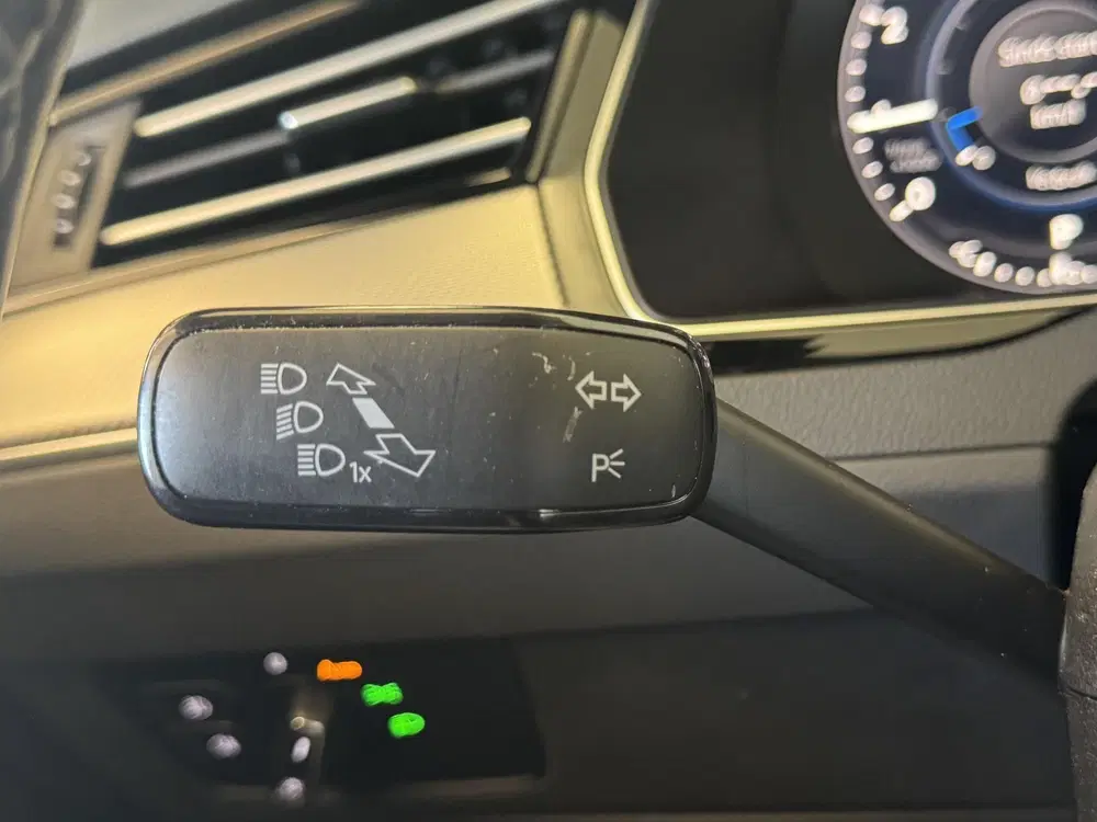 Volkswagen Passat 1.5 TSI Highline Business R uit 2019, foto 15
