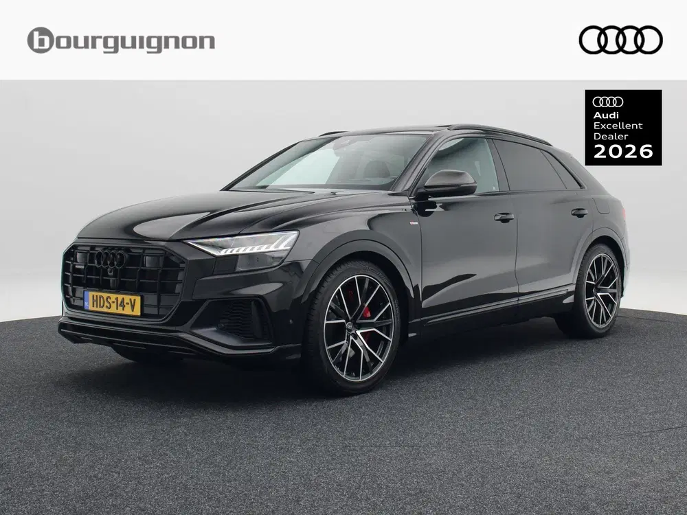 Audi Q8 55 TFSi e quattro 381 Pk S-Line uit 2024