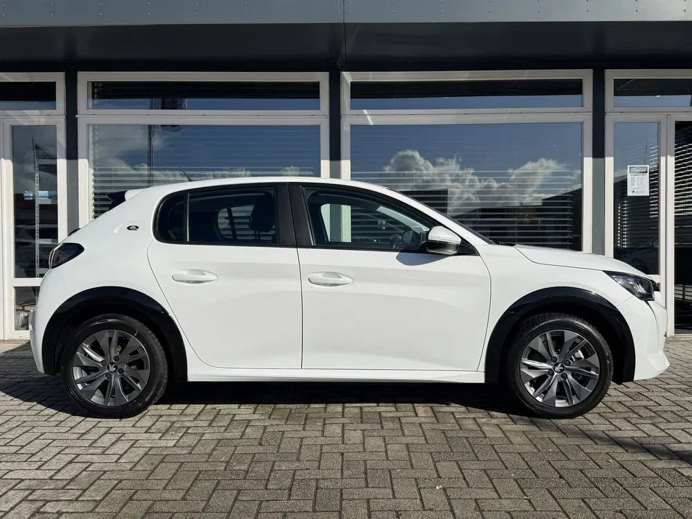 Peugeot 208 EV 50 kWh uit 2021, foto 10