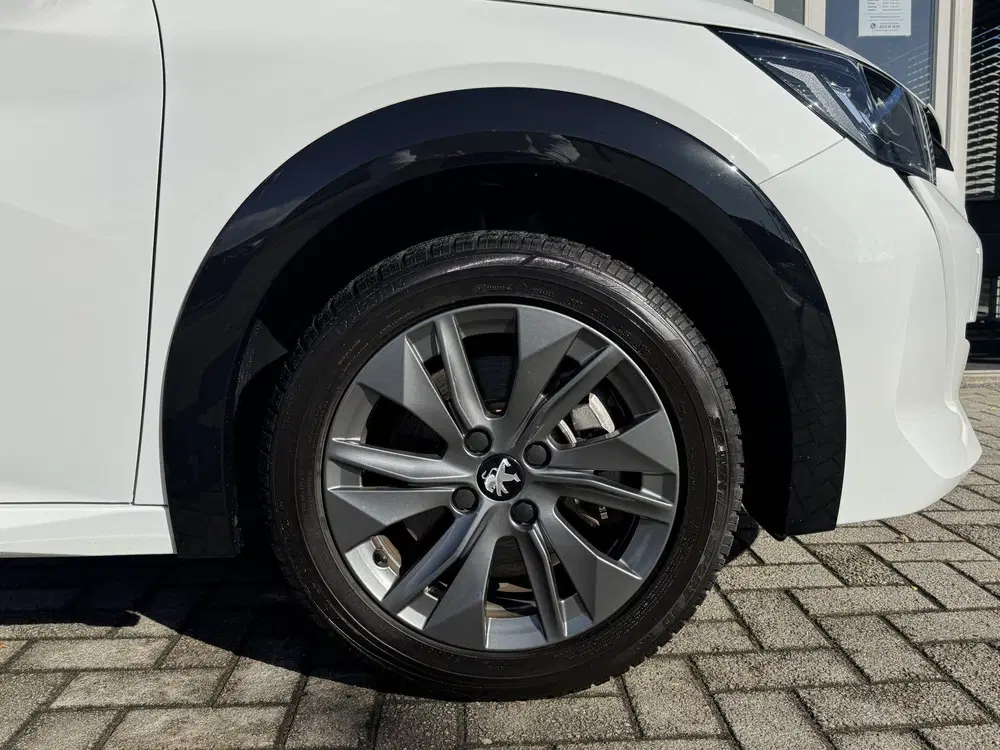 Peugeot 208 EV 50 kWh uit 2021, foto 12