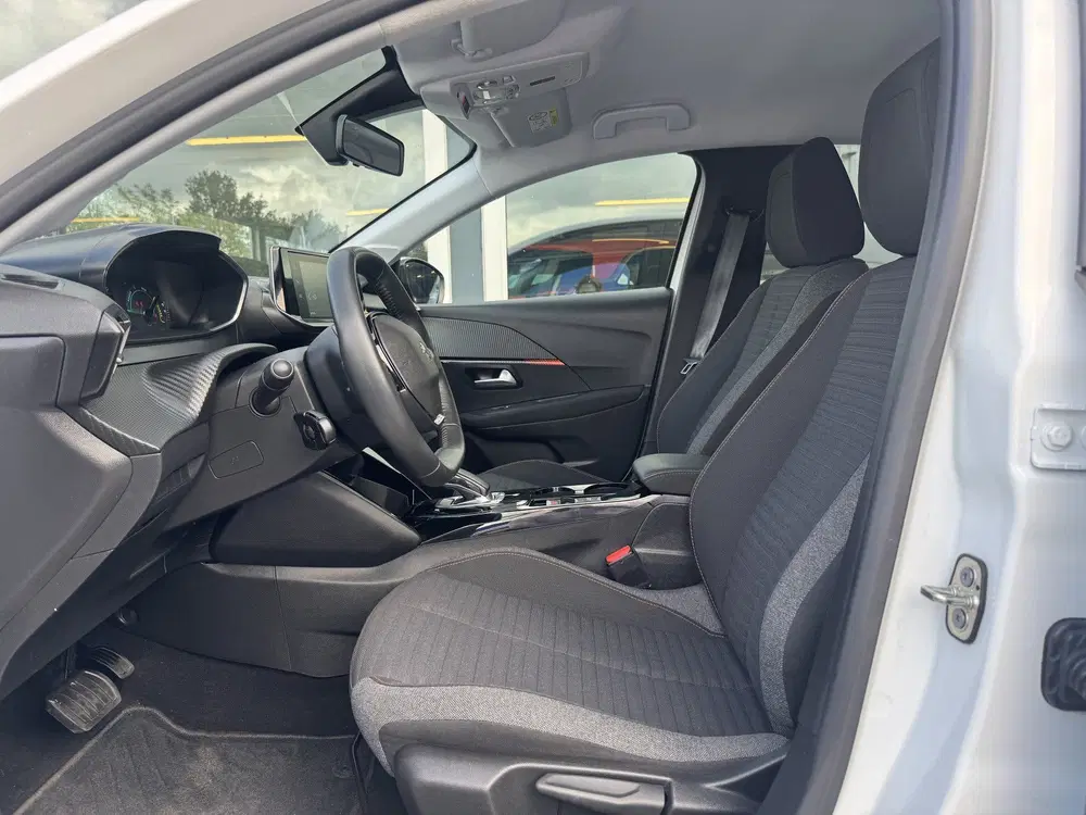 Peugeot 208 EV 50 kWh uit 2021, foto 4