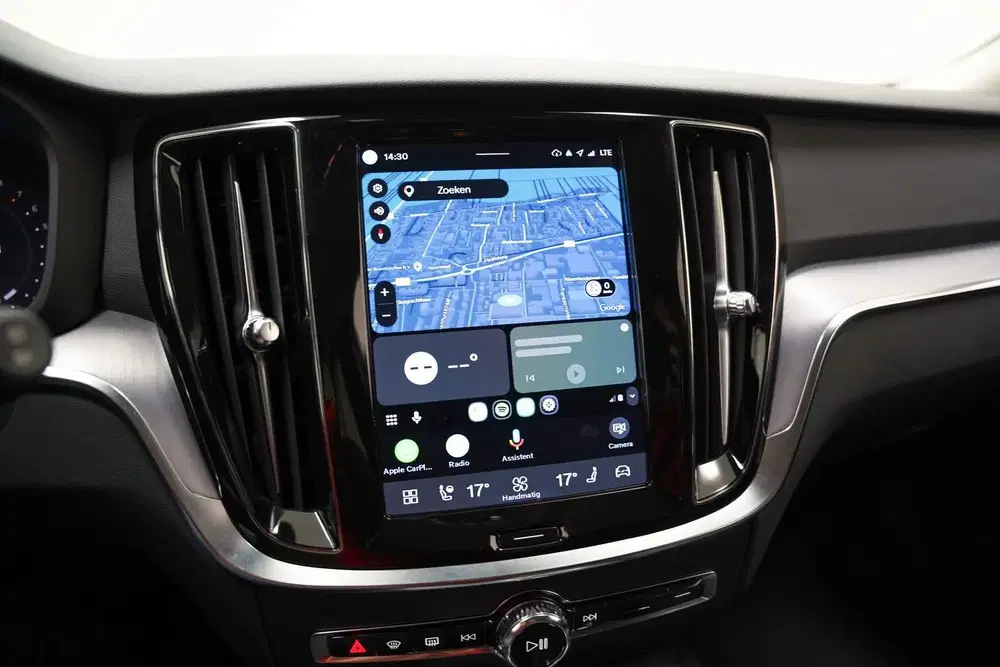 Volvo V60 2.0 B3 Core Aut. [ LED Adapt.cruise Stoel uit 2023, foto 7