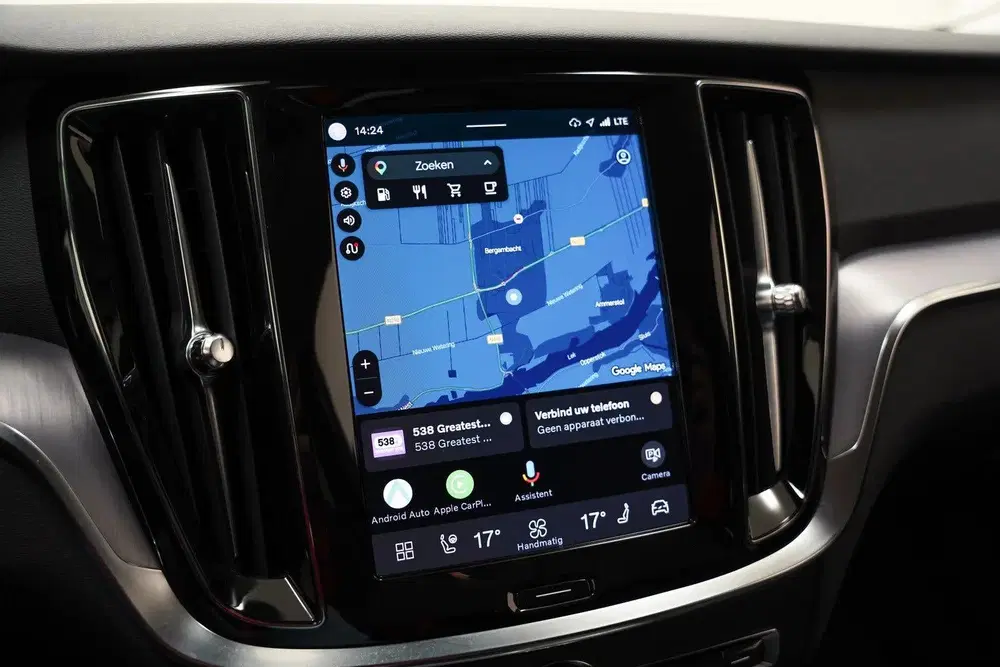 Volvo V60 2.0 B3 Core Aut. [ LED Adapt.cruise Stoel uit 2023, foto 9