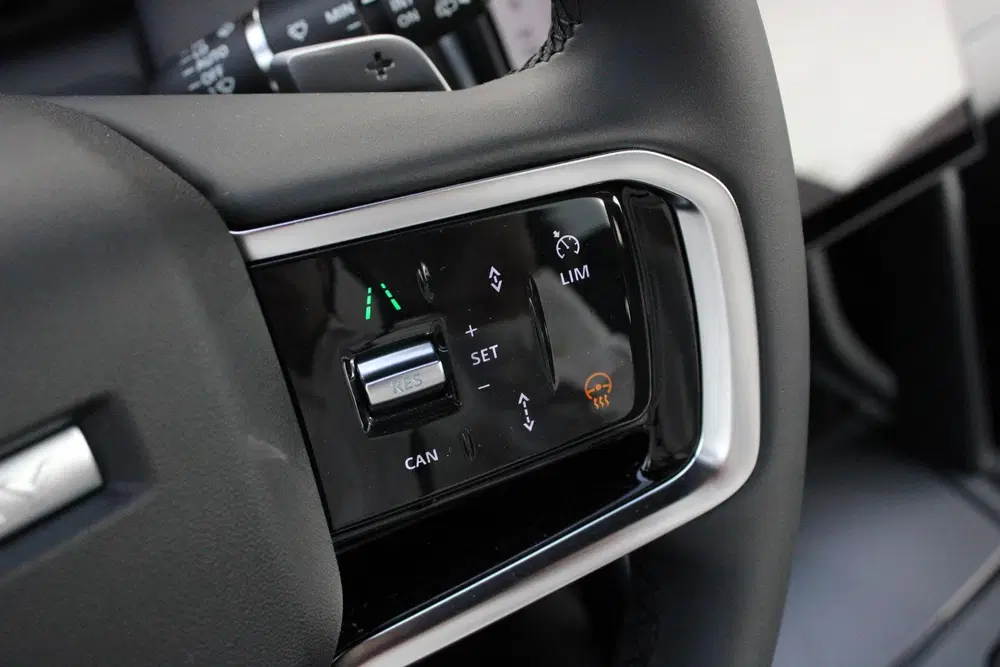 Land Rover Discovery Sport P270e Business Landmark Edition uit 2026, foto 10