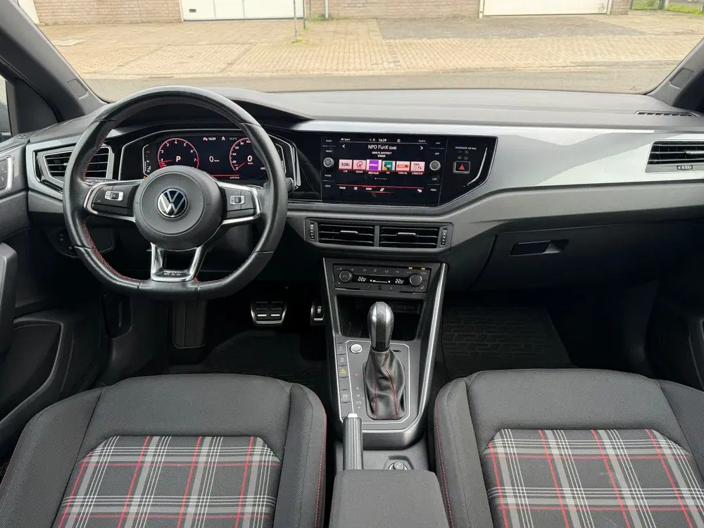 Volkswagen Polo 2.0 TSI GTI virtual LED carplay uit 2020, foto 15