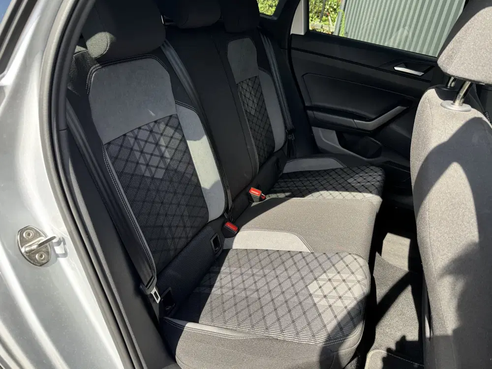 Volkswagen Taigo 1.5 TSI R-Line 150 pk Panoramadak uit 2023, foto 4