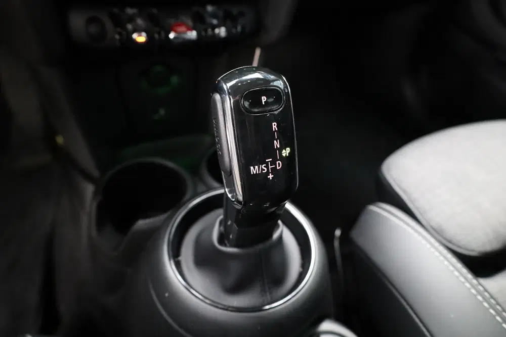 Mini Cooper Cooper uit 2021, foto 14