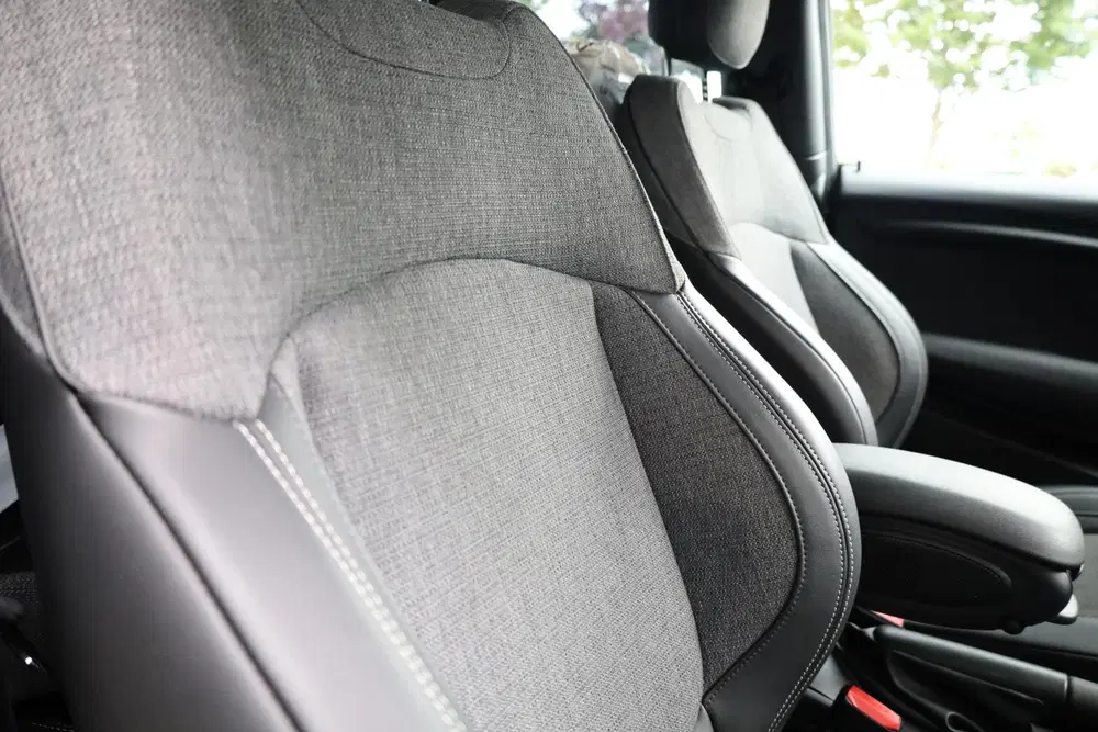 Mini Cooper Cooper uit 2021, foto 15
