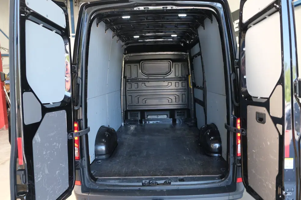 Volkswagen Crafter 35 2.0 TDI L3H3 Highline Automaat uit 2022, foto 12